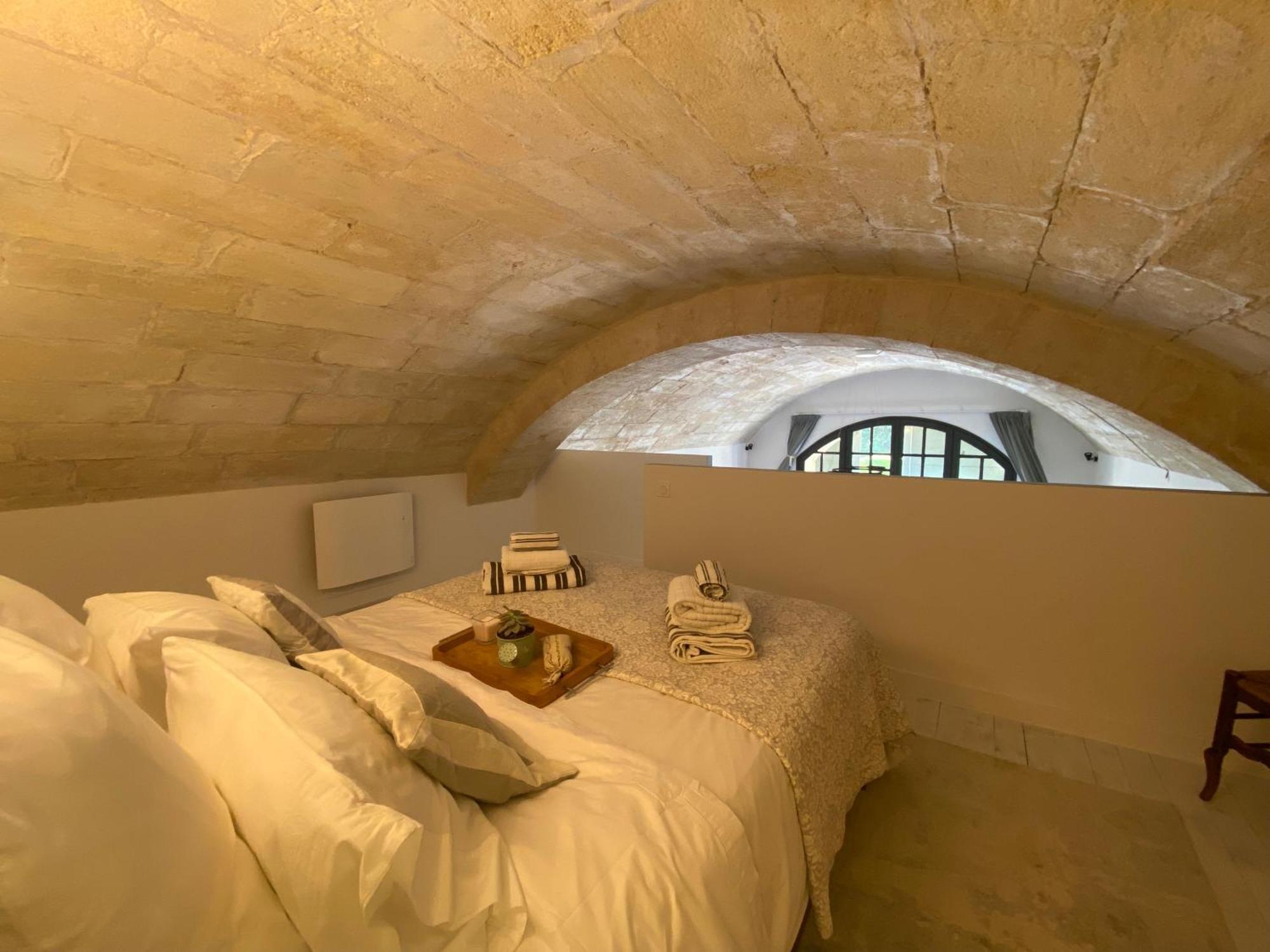 Appartement Avec Piscine Privee Dans Residence Pour 6 Personnes Uzes Exterior photo